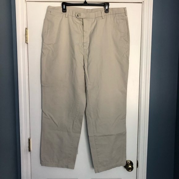 Khakis Men’s W42 x L32 Sand Light Tan Straight Leg Relaxed Fit Flat Front Savane - Picture 1 of 8